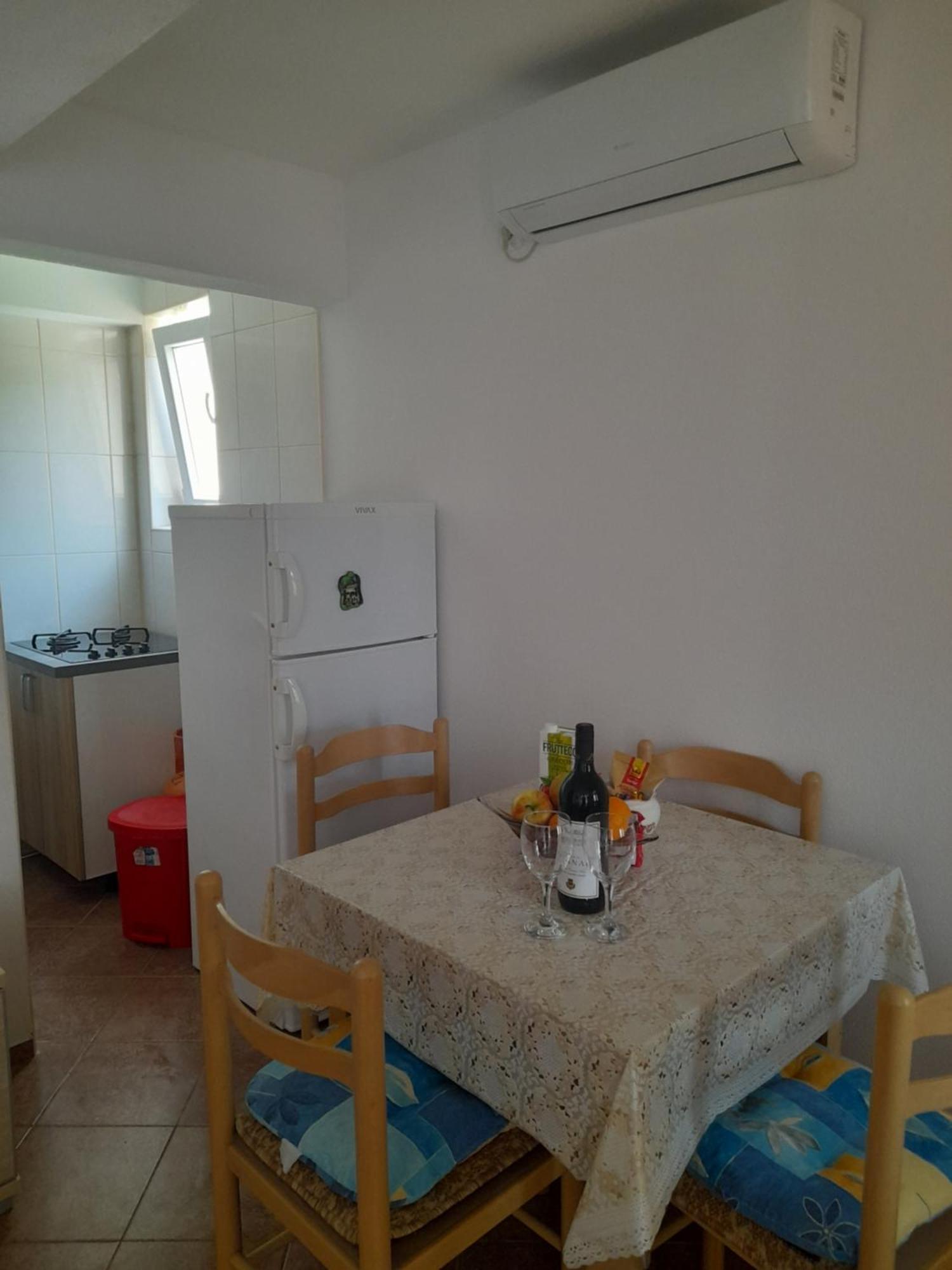 Apartments Kovacevic Petrovac 部屋 写真