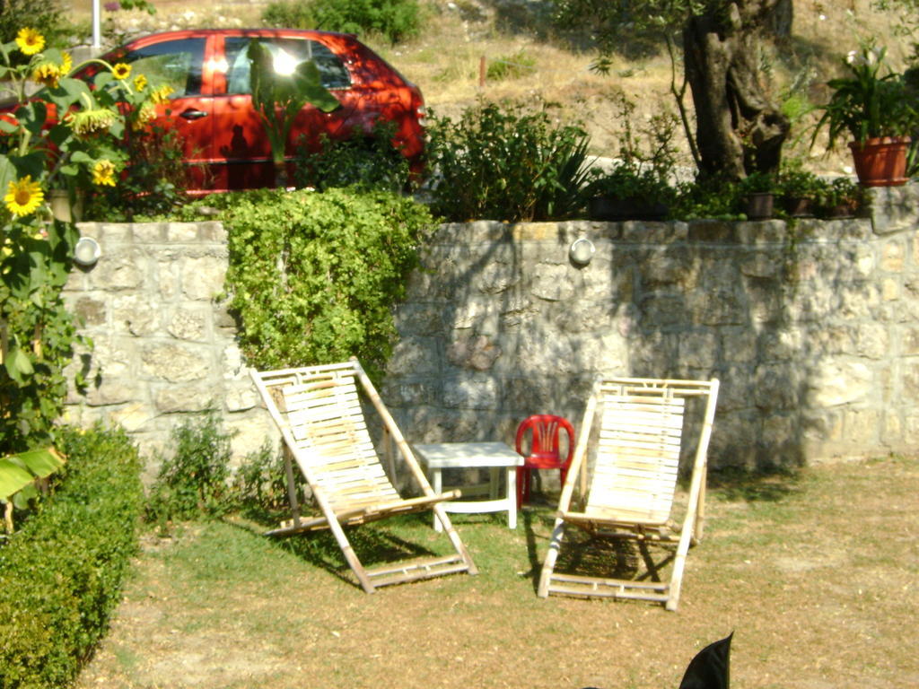 Apartments Kovacevic Petrovac エクステリア 写真